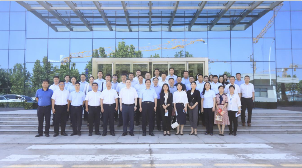 銀企攜手 共謀發(fā)展丨河南農(nóng)投集團(tuán)牽頭召開花花牛乳業(yè)集團(tuán)銀企對接溝通會 銀企攜手 共謀發(fā)展丨河南農(nóng)投集團(tuán)牽頭召開花花牛乳業(yè)集團(tuán)銀企對接溝通會