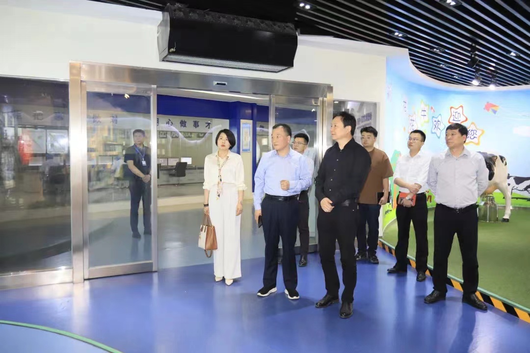 花花牛丨北京家音順達(dá)蒞臨花花牛乳業(yè)集團參觀訪談