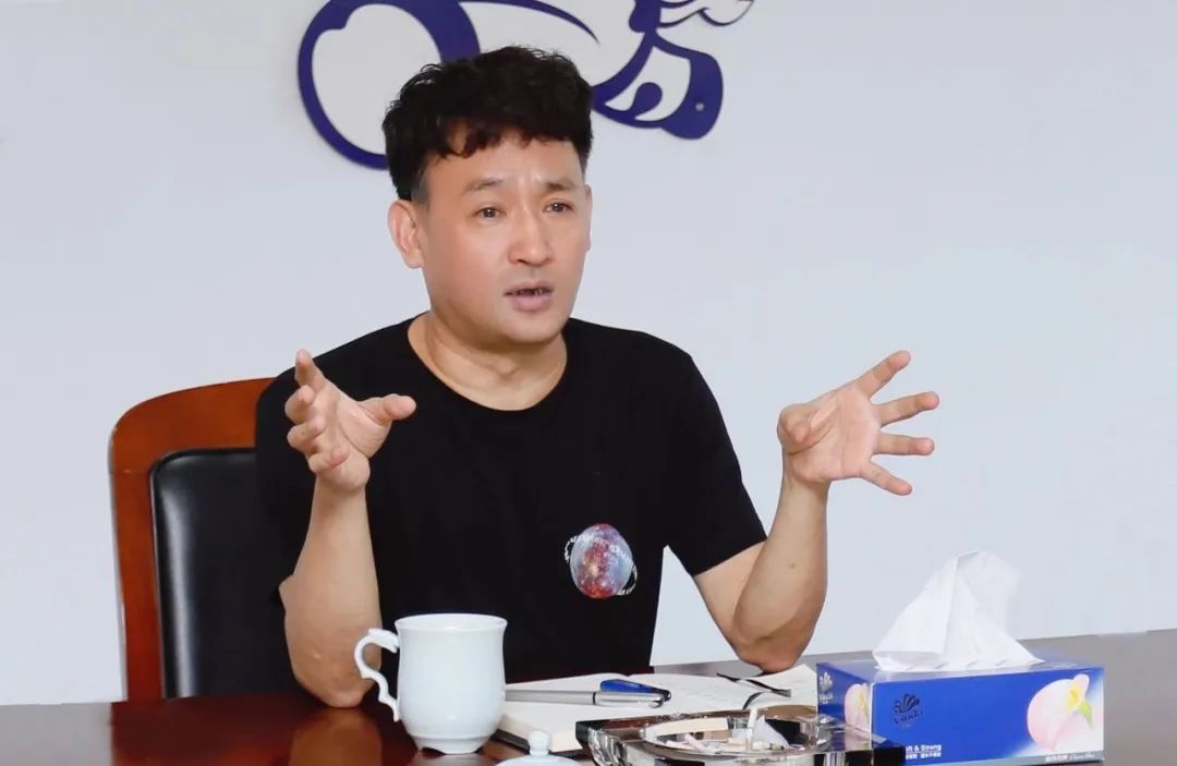 凝心聚力·贏創(chuàng)未來 | 花花牛乳業(yè)集團召開營銷、養(yǎng)殖及飼料經(jīng)營工作會議