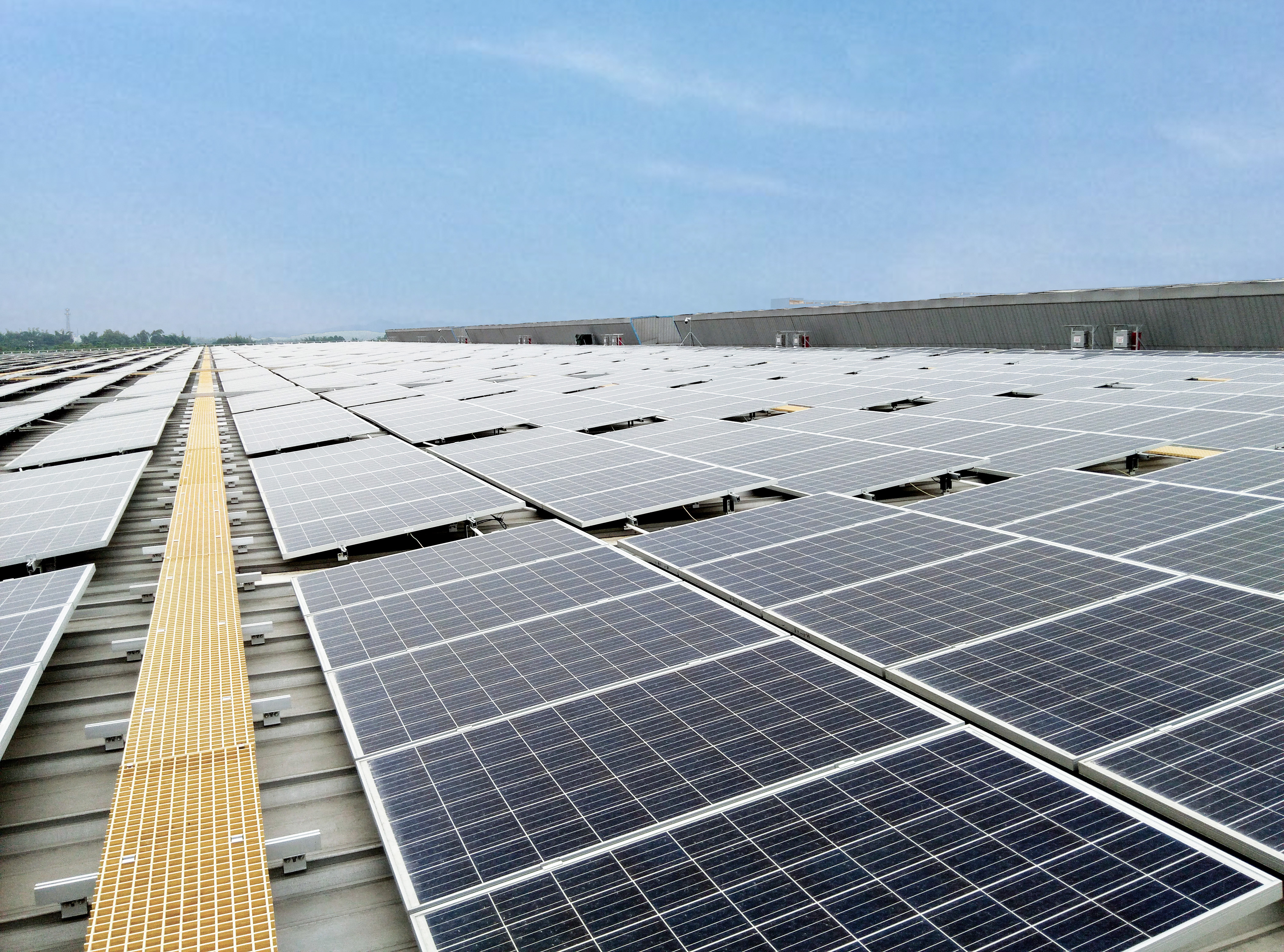 花花牛乳業(yè)集團(tuán)與國(guó)電河南新能源有限公司舉行光伏項(xiàng)目合作開(kāi)發(fā)簽約儀式 花花牛乳業(yè)集團(tuán)與國(guó)電河南新能源有限公司舉行光伏項(xiàng)目合作開(kāi)發(fā)簽約儀式