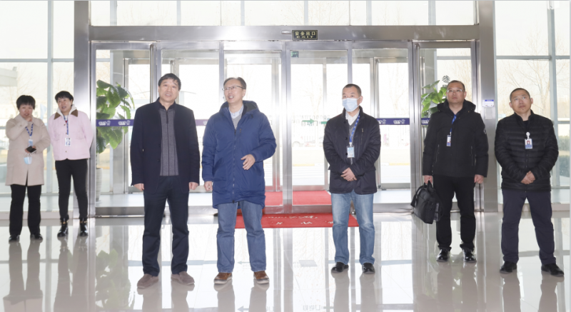 花花牛丨東北農(nóng)大食品學(xué)院院長(zhǎng)、中原食品實(shí)驗(yàn)室首席科學(xué)家姜毓君教授蒞臨花花牛乳業(yè)集團(tuán)調(diào)研