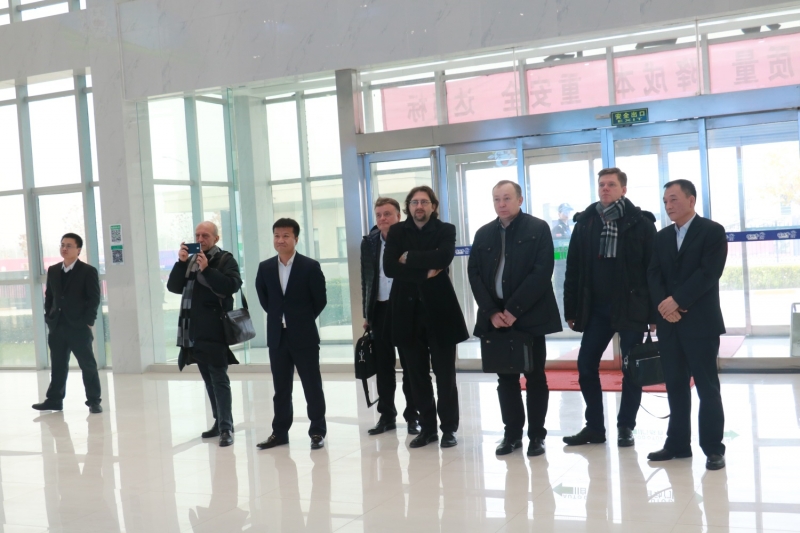 波蘭BZK集團(tuán)參觀訪問花花牛